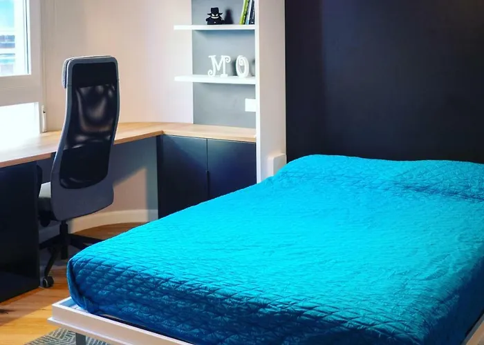 Hexagonal Design アパート