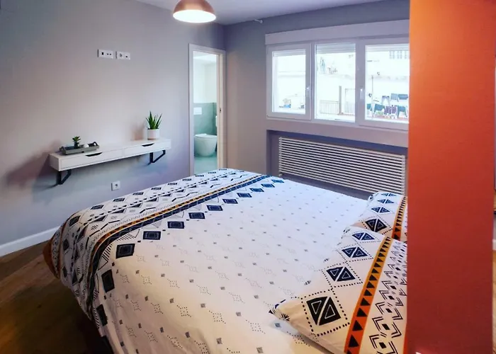 Hexagonal Design アパート